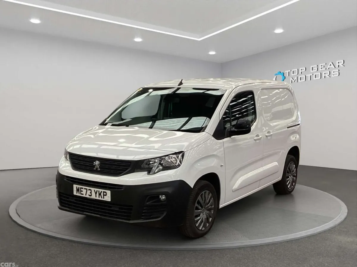Peugeot Partner MPV, Diesel, 2024, White