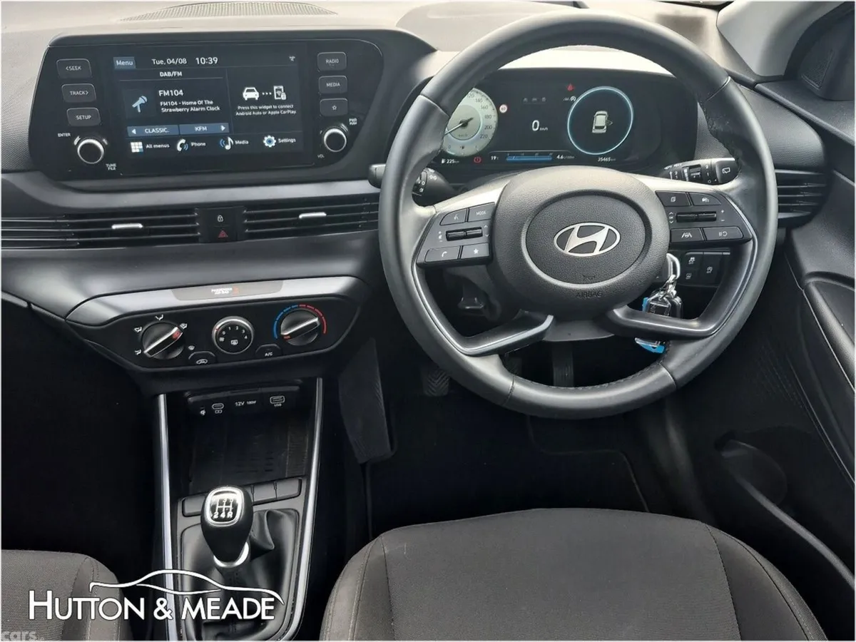 Hyundai i20 Hatchback, Petrol, 2024, Black