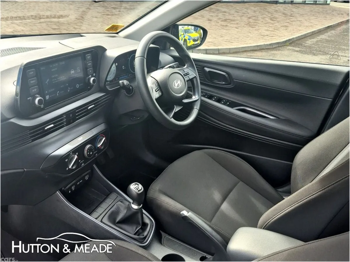 Hyundai i20 Hatchback, Petrol, 2024, Black