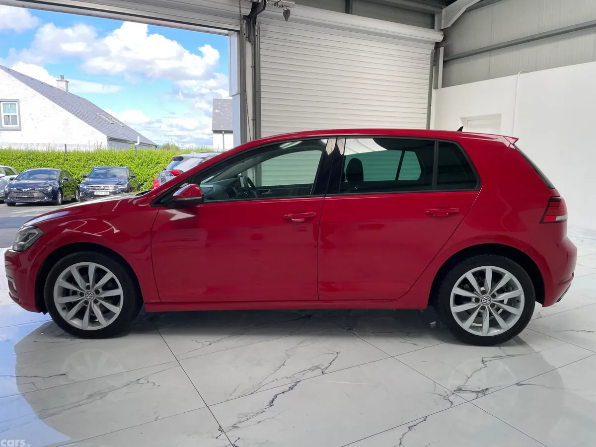 Volkswagen Golf Hatchback, Petrol, 2018, Red