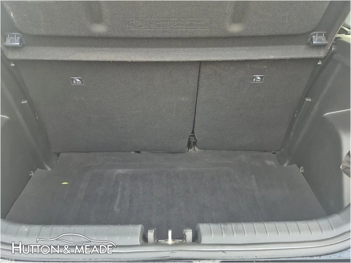 Hyundai i20 Hatchback, Petrol, 2024, Black