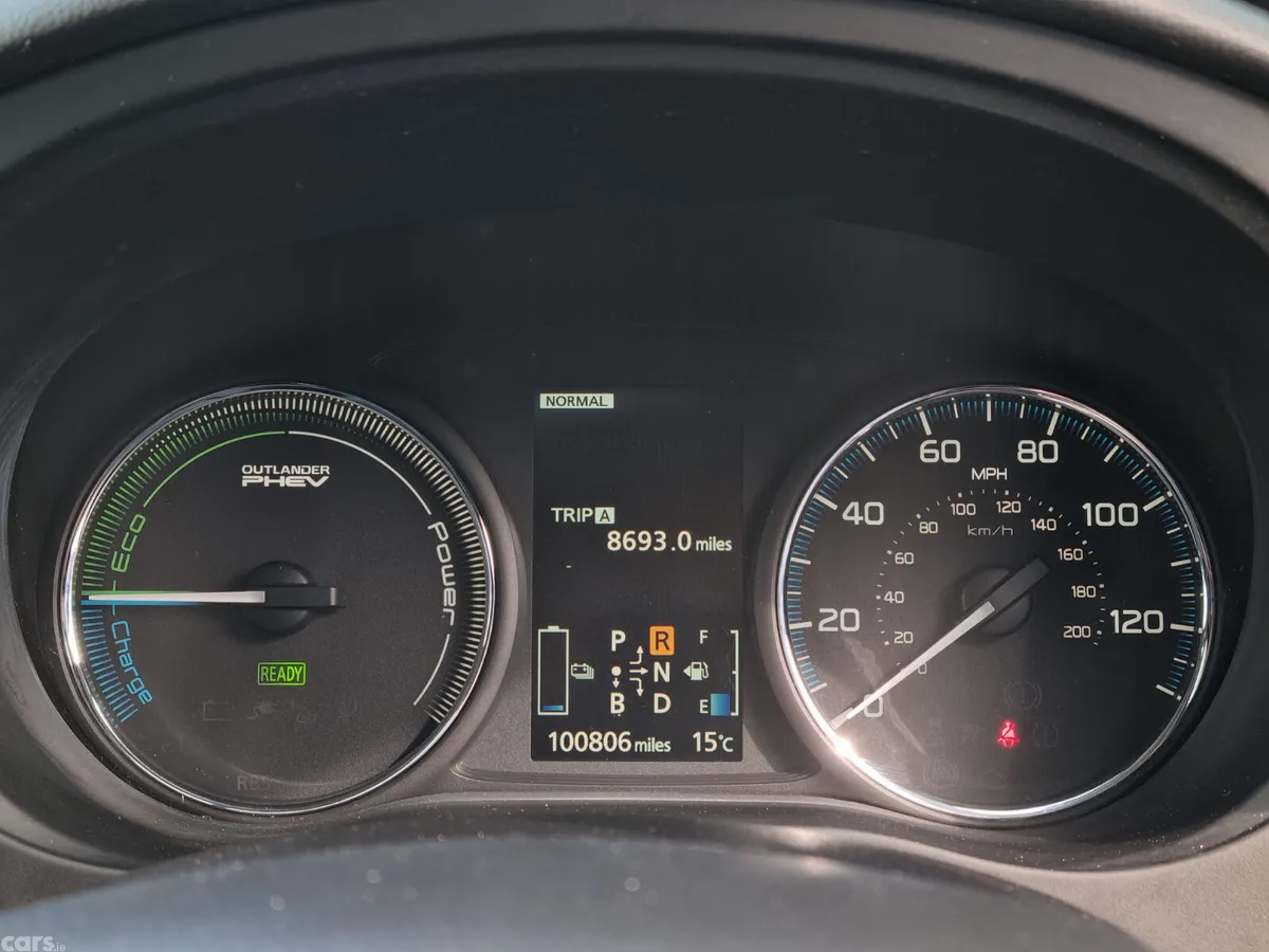 Mitsubishi Outlander SUV, Petrol Hybrid, 2014, Black