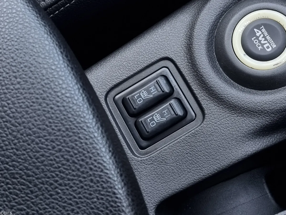 Mitsubishi Outlander SUV, Petrol Hybrid, 2014, Black