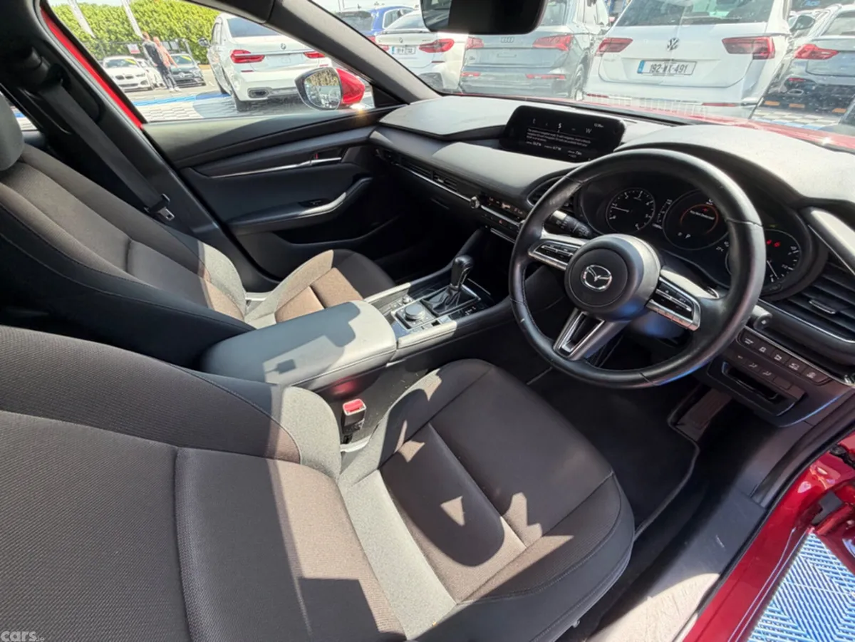 Mazda Mazda3 Hatchback, Diesel, 2021, Red