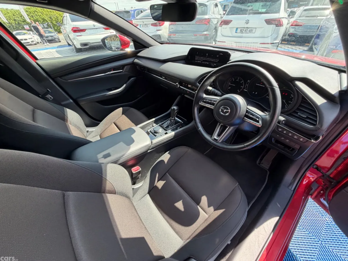 Mazda Mazda3 Hatchback, Diesel, 2021, Red
