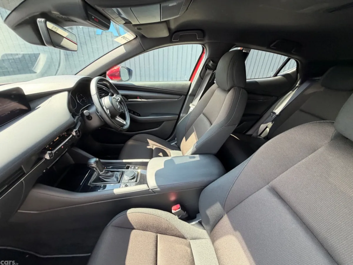 Mazda Mazda3 Hatchback, Diesel, 2021, Red