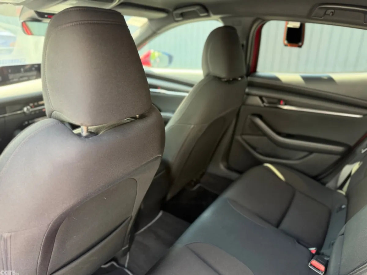 Mazda Mazda3 Hatchback, Diesel, 2021, Red