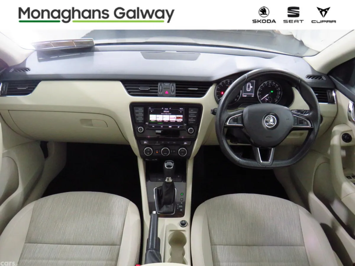 Skoda Octavia Estate, Diesel, 2017, Beige