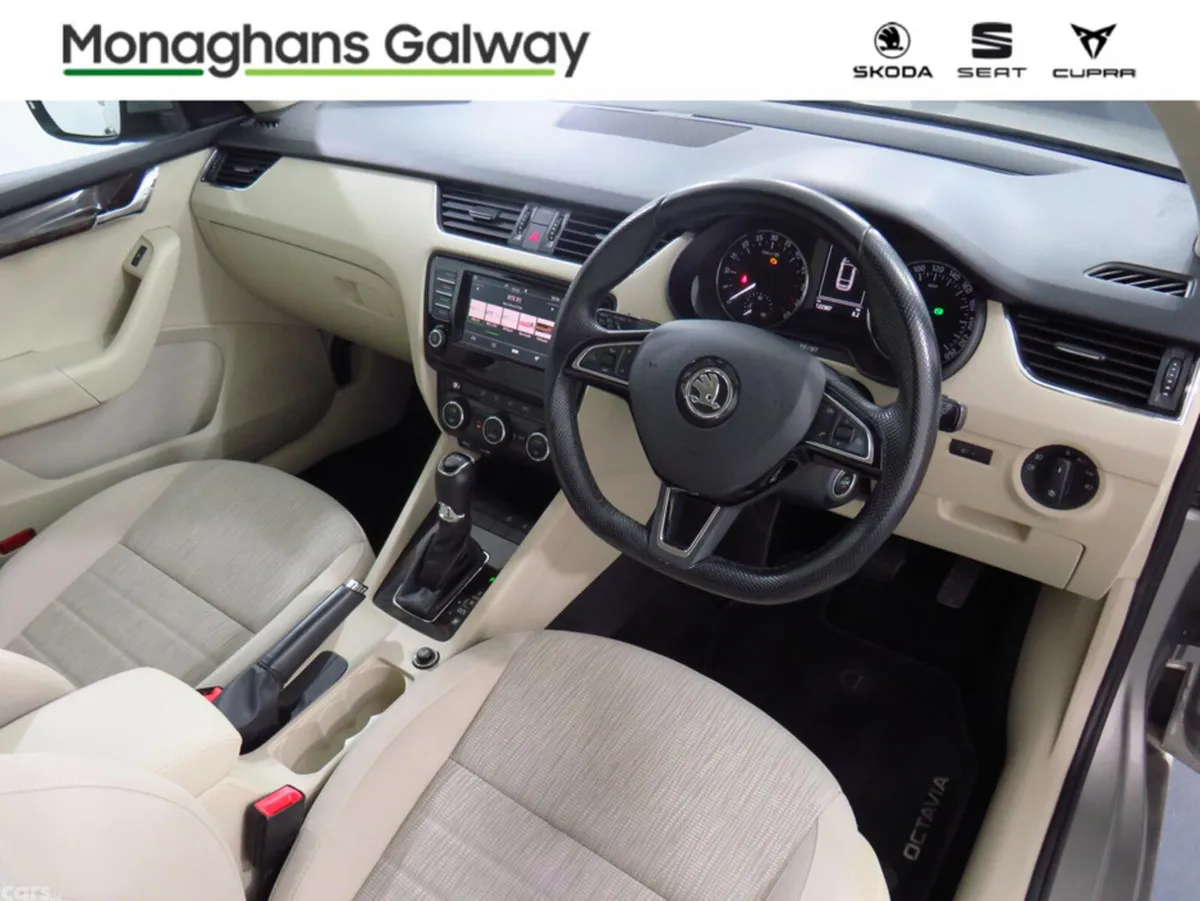 Skoda Octavia Estate, Diesel, 2017, Beige