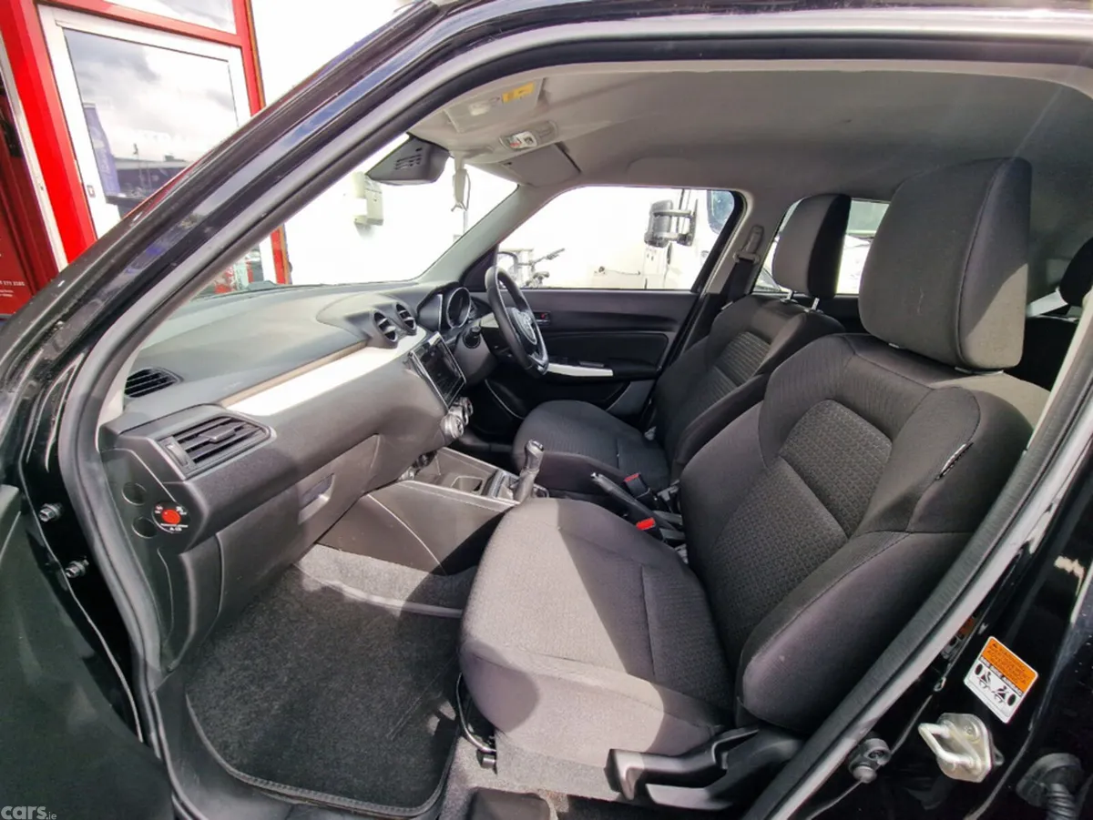 Suzuki Swift Hatchback, Petrol Hybrid, 2018, Black