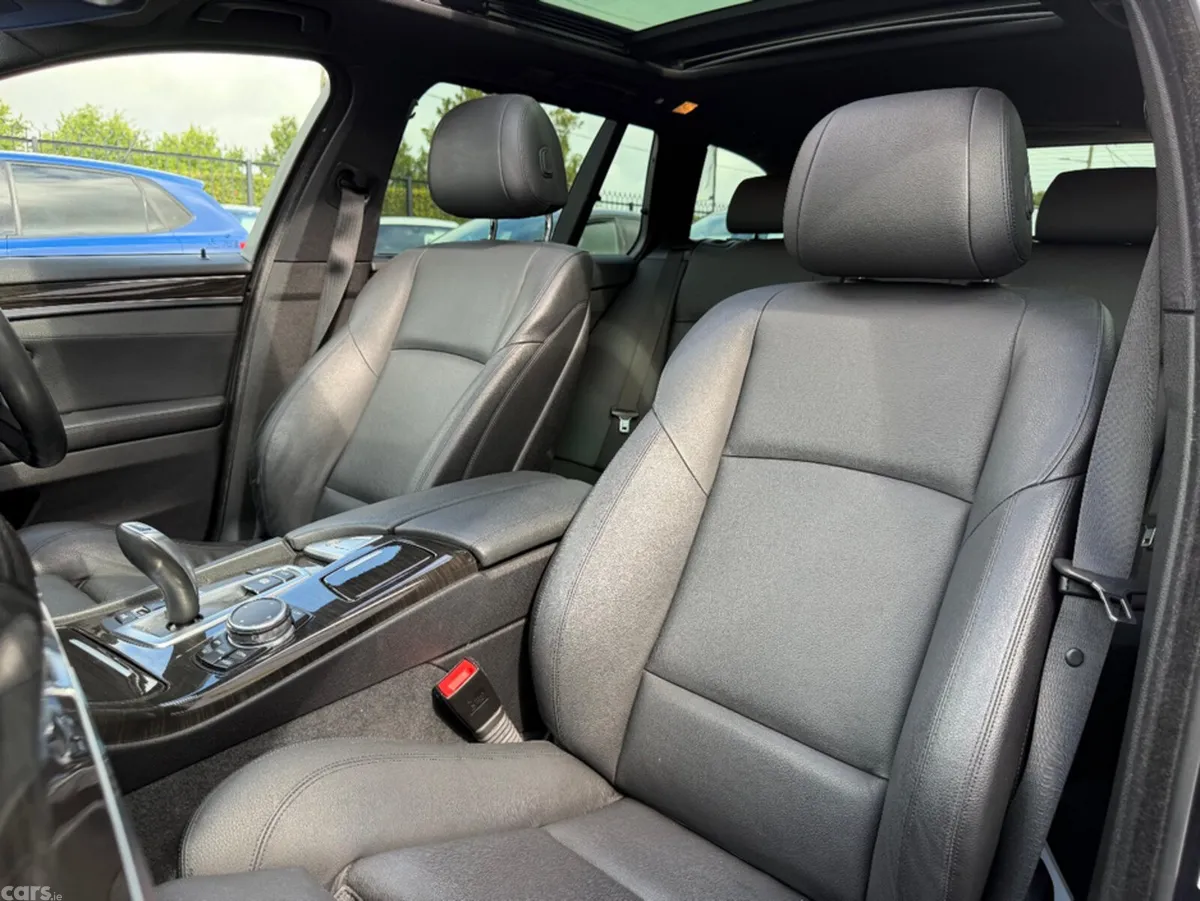 BMW 5-Series Estate, Diesel, 2016, Black