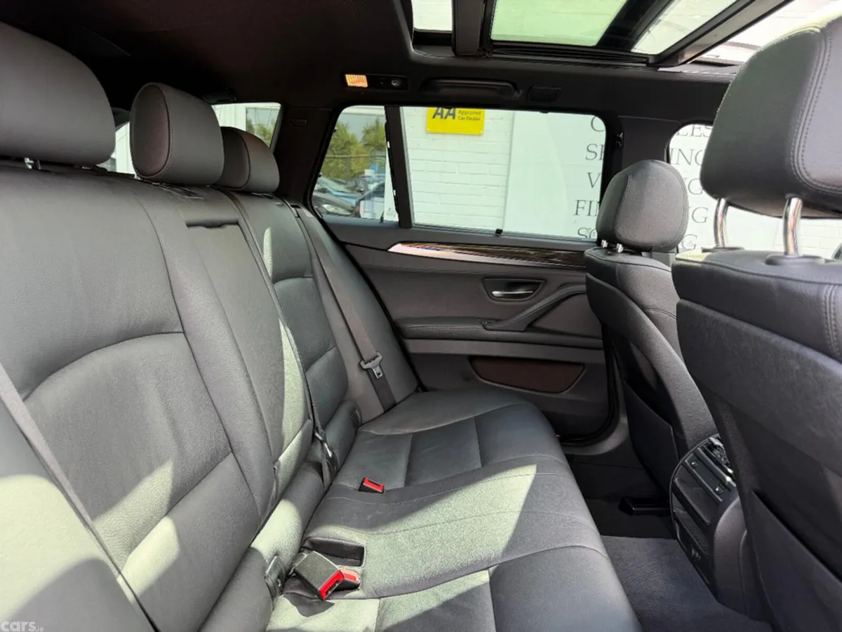 BMW 5-Series Estate, Diesel, 2016, Black