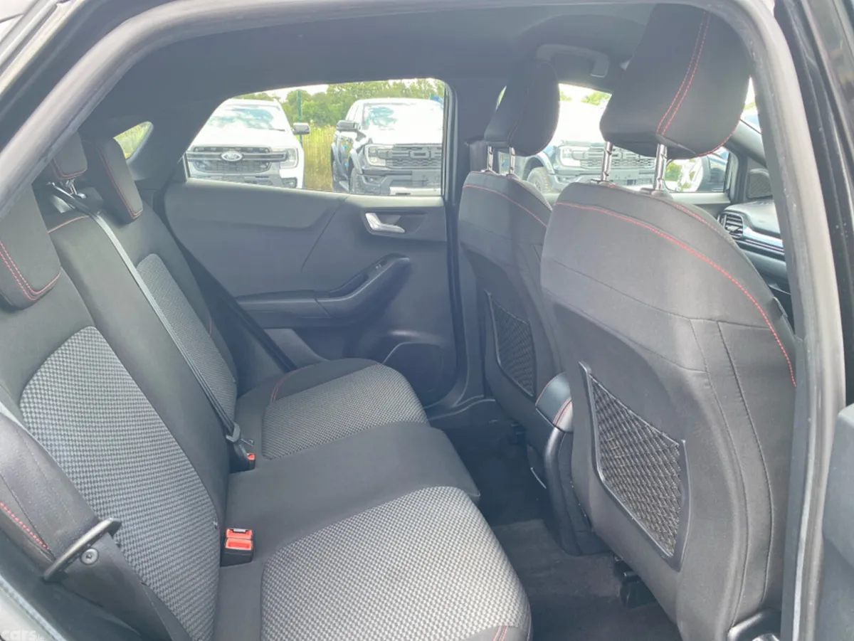 Ford Puma MPV, Petrol Hybrid, 2023, Black