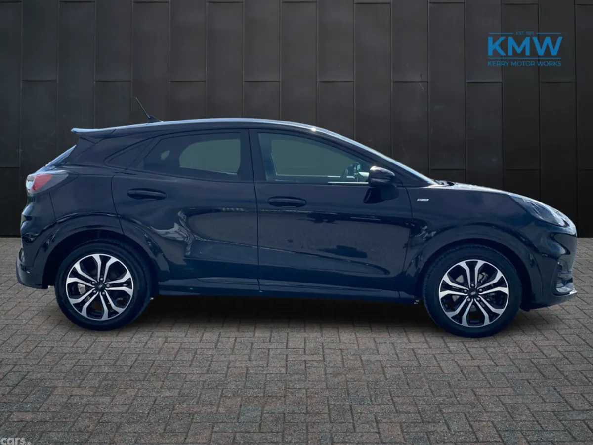 Ford Puma MPV, Petrol Hybrid, 2023, Black