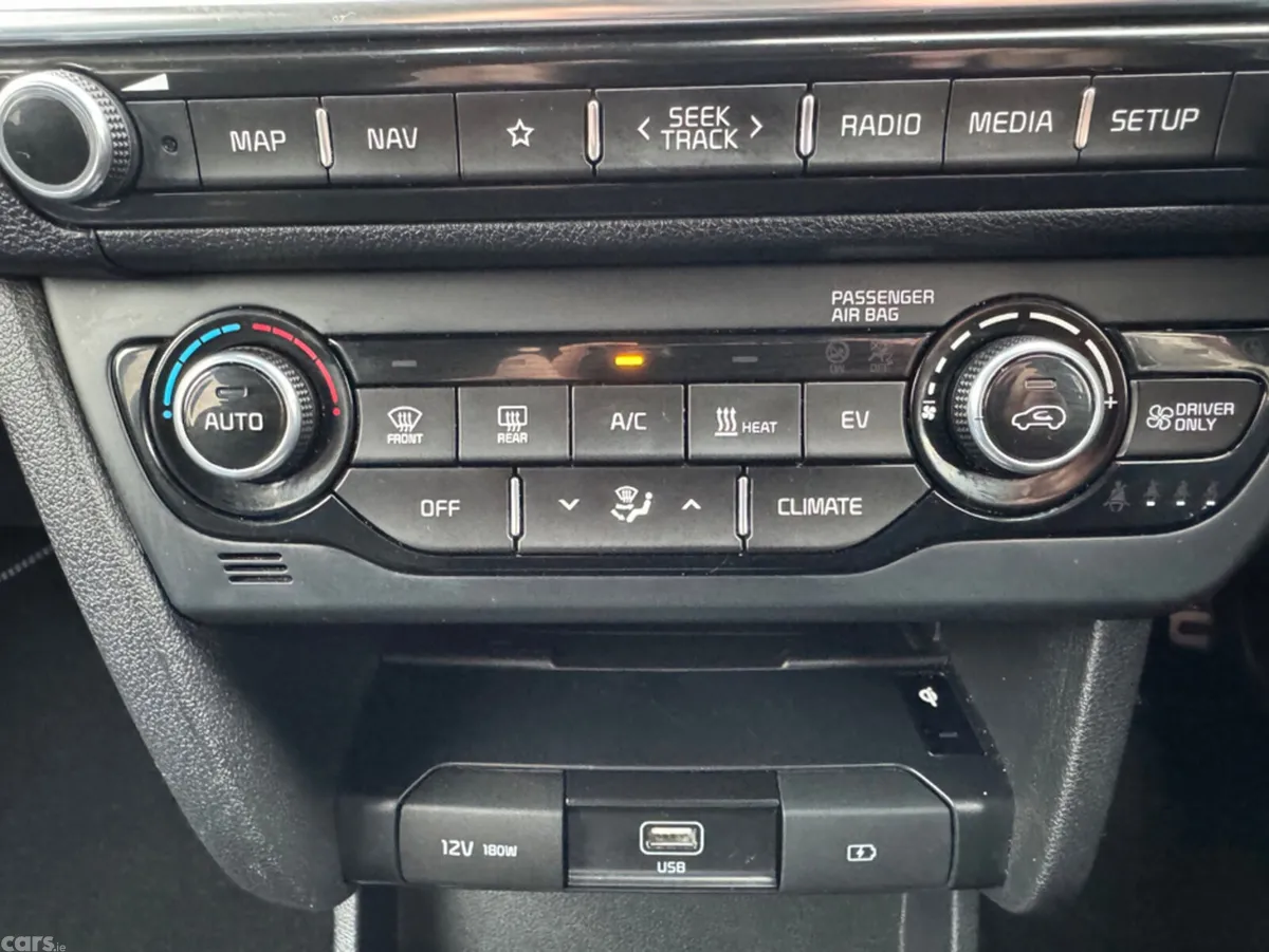 Kia Niro Hatchback, Electric, 2021, Blue