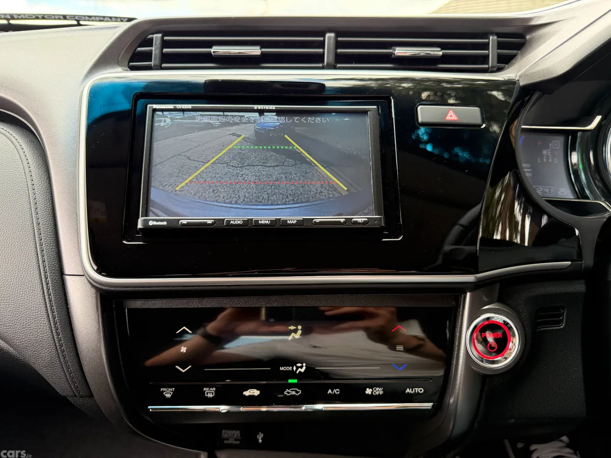 Honda Grace Saloon, Petrol Hybrid, 2020, Silver