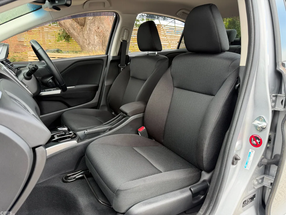 Honda Grace Saloon, Petrol Hybrid, 2020, Silver