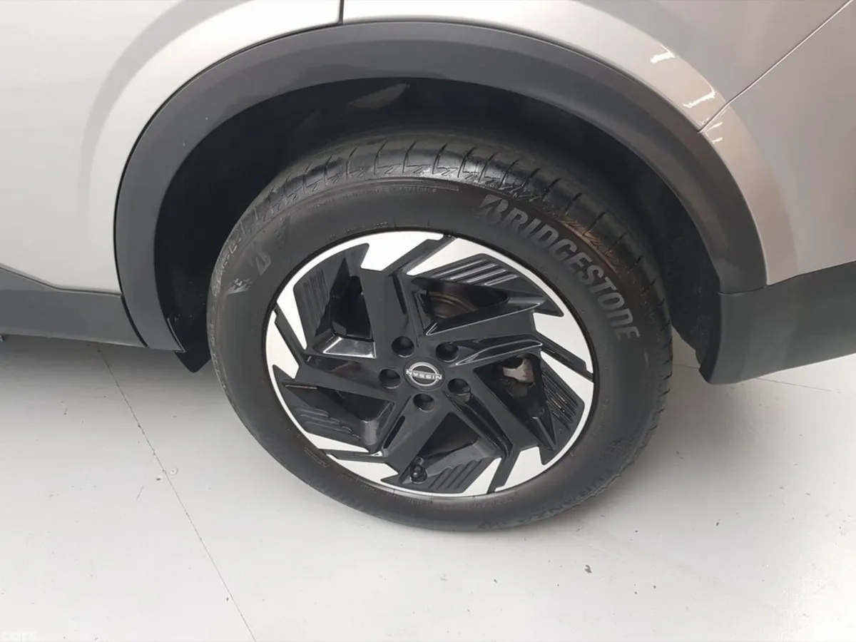 Nissan Qashqai MPV, Petrol Hybrid, 2025, Grey