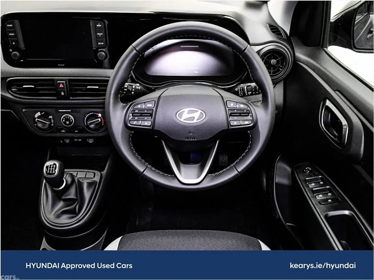 Hyundai i10 Hatchback, Petrol, 2023, White