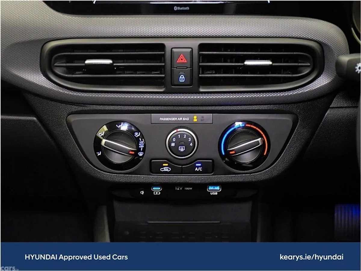 Hyundai i10 Hatchback, Petrol, 2023, White