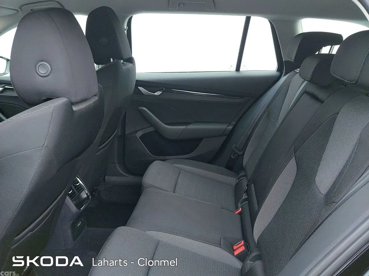 Skoda Octavia Estate, Petrol, 2026, Black