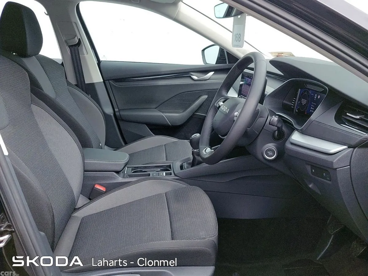 Skoda Octavia Estate, Petrol, 2026, Black