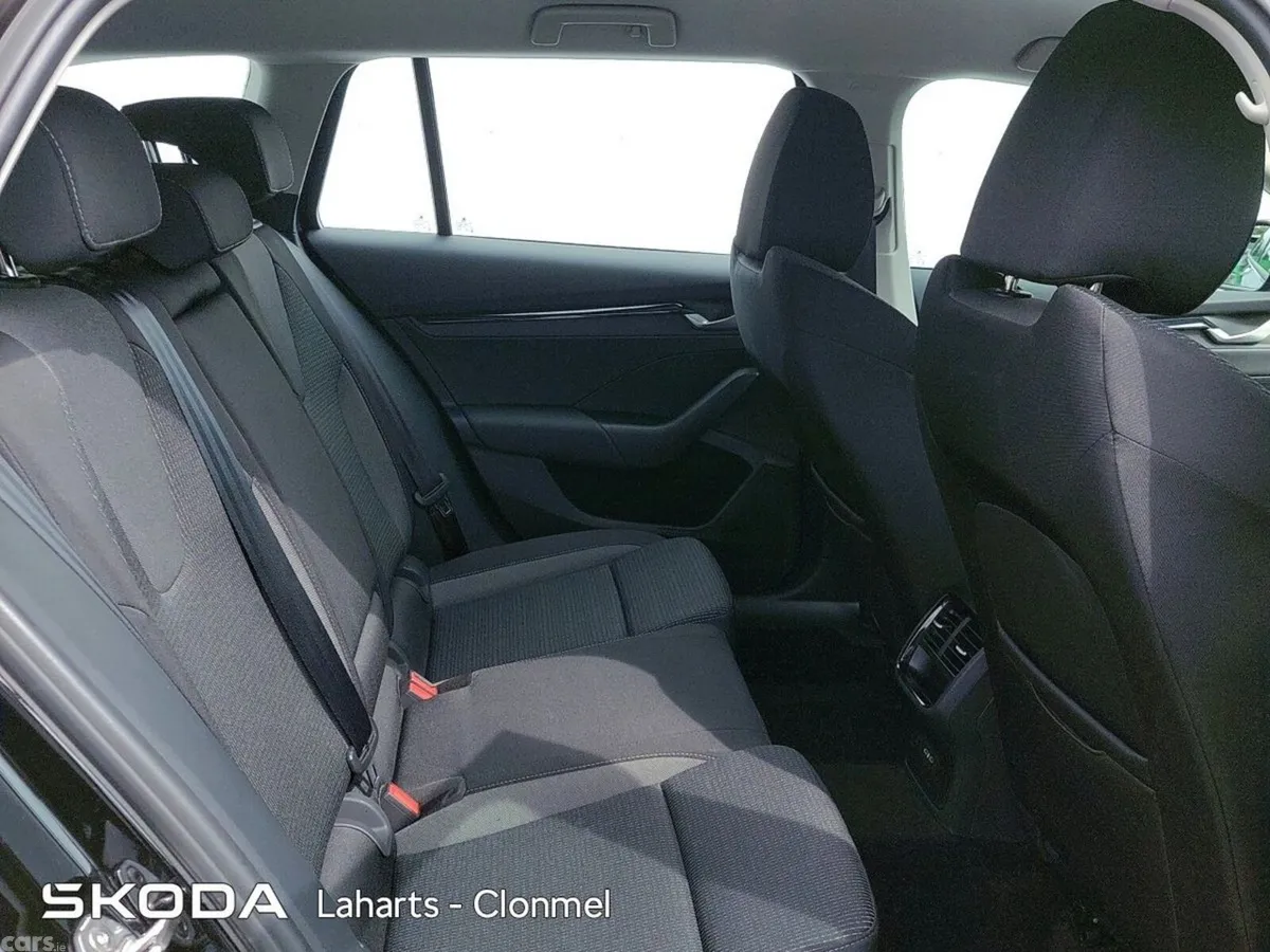 Skoda Octavia Estate, Petrol, 2026, Black