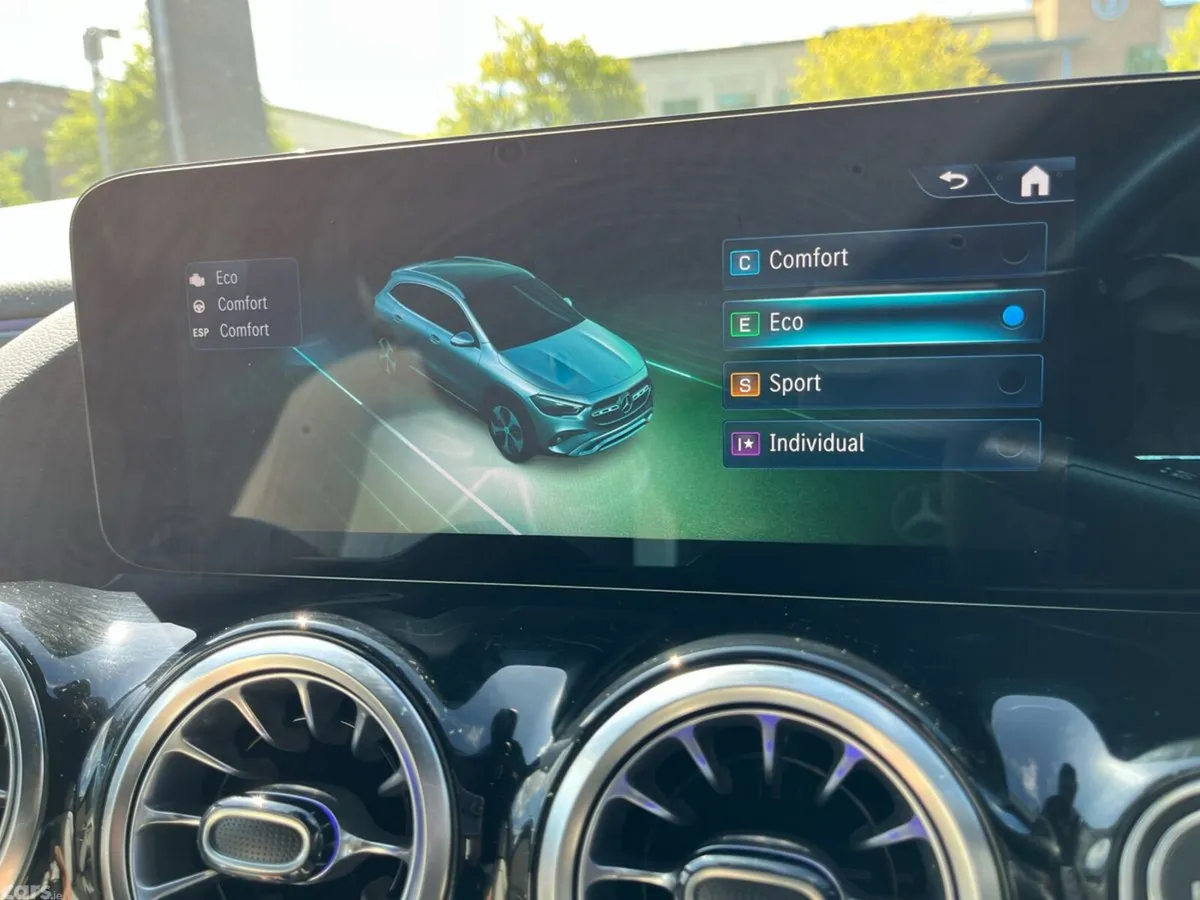 Mercedes-Benz GLA SUV, Petrol, 2026, Silver