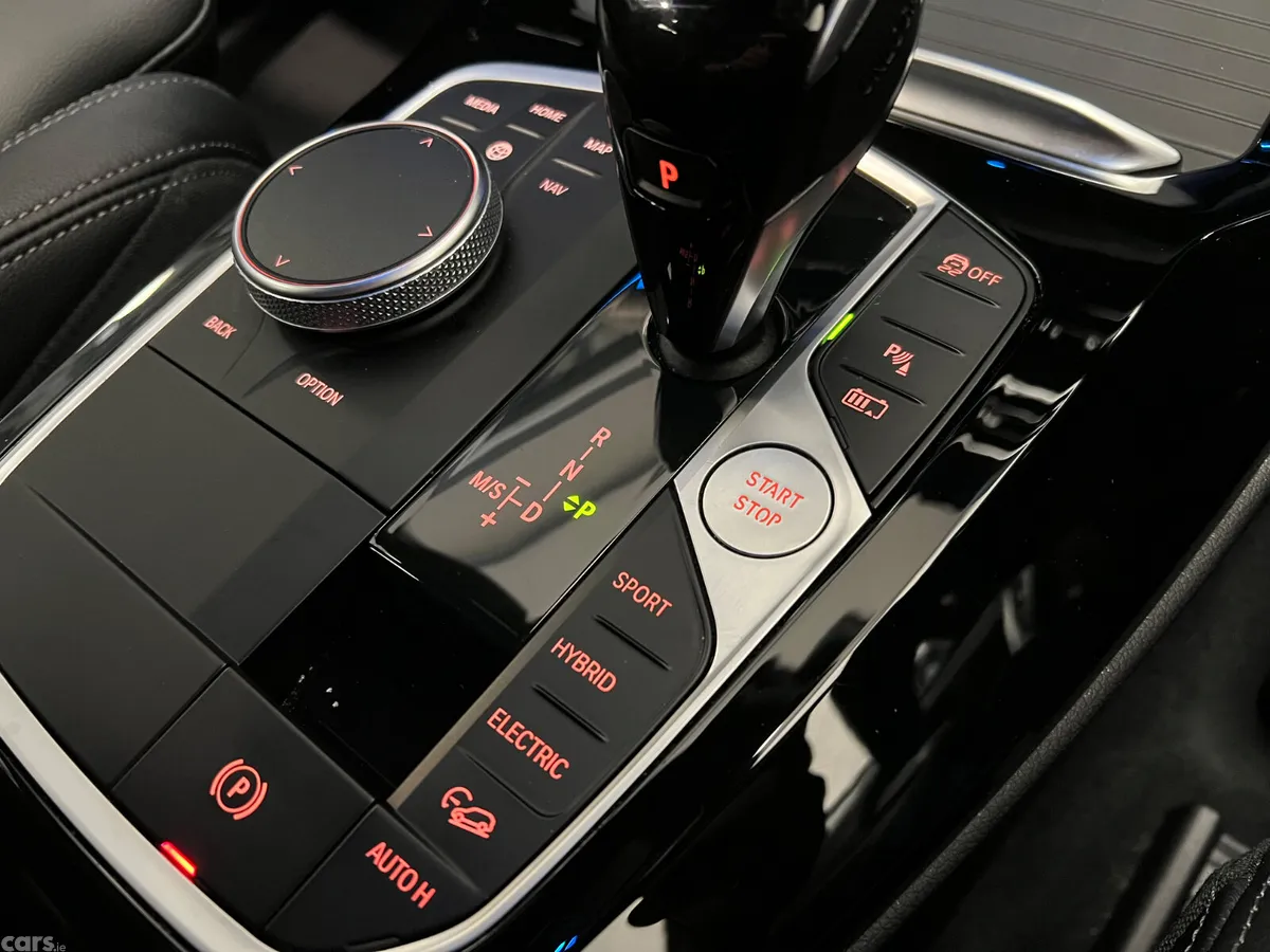 BMW X3 SUV, Petrol Plug-in Hybrid, 2023, Blue