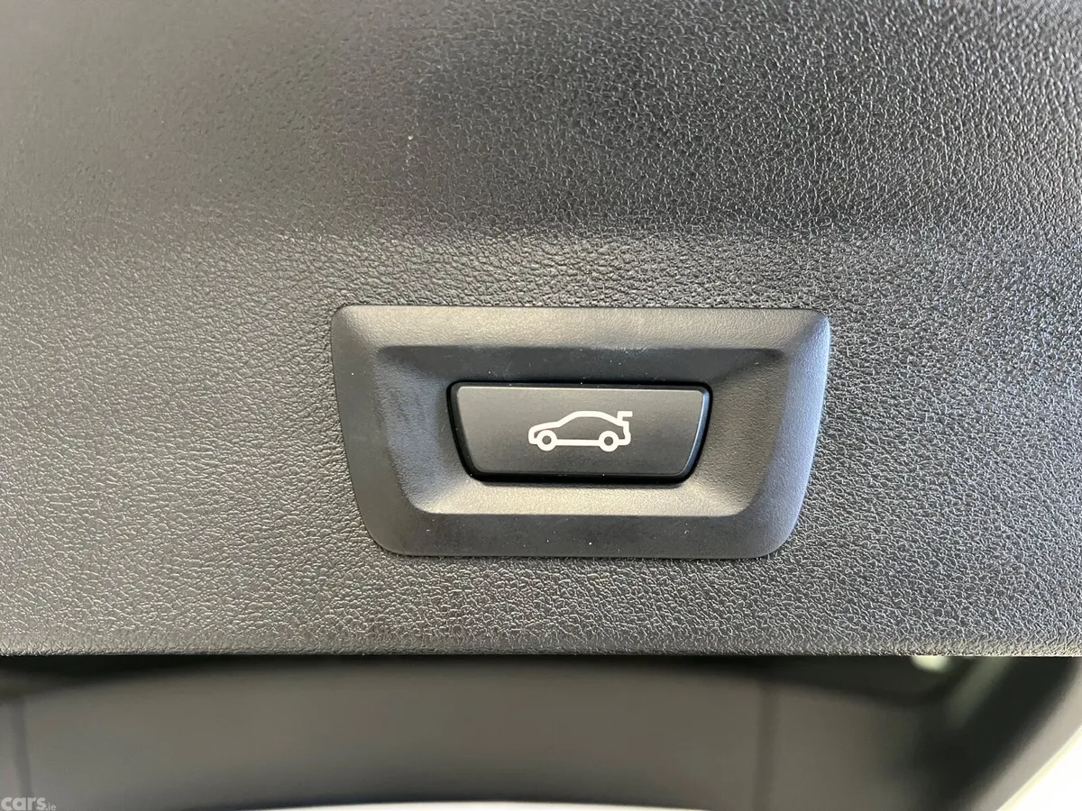 BMW X3 SUV, Petrol Plug-in Hybrid, 2023, Blue