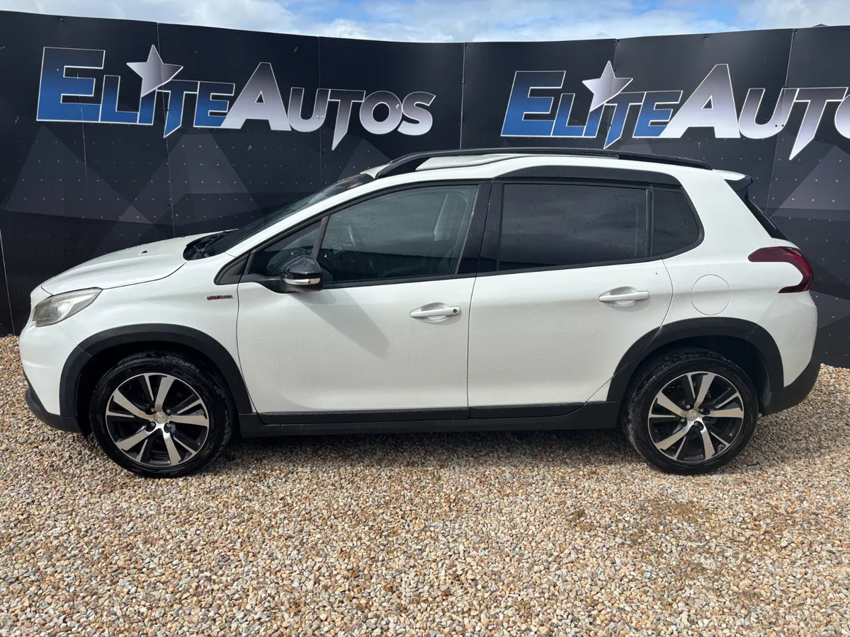 Peugeot 2008 Hatchback, Petrol, 2016, White