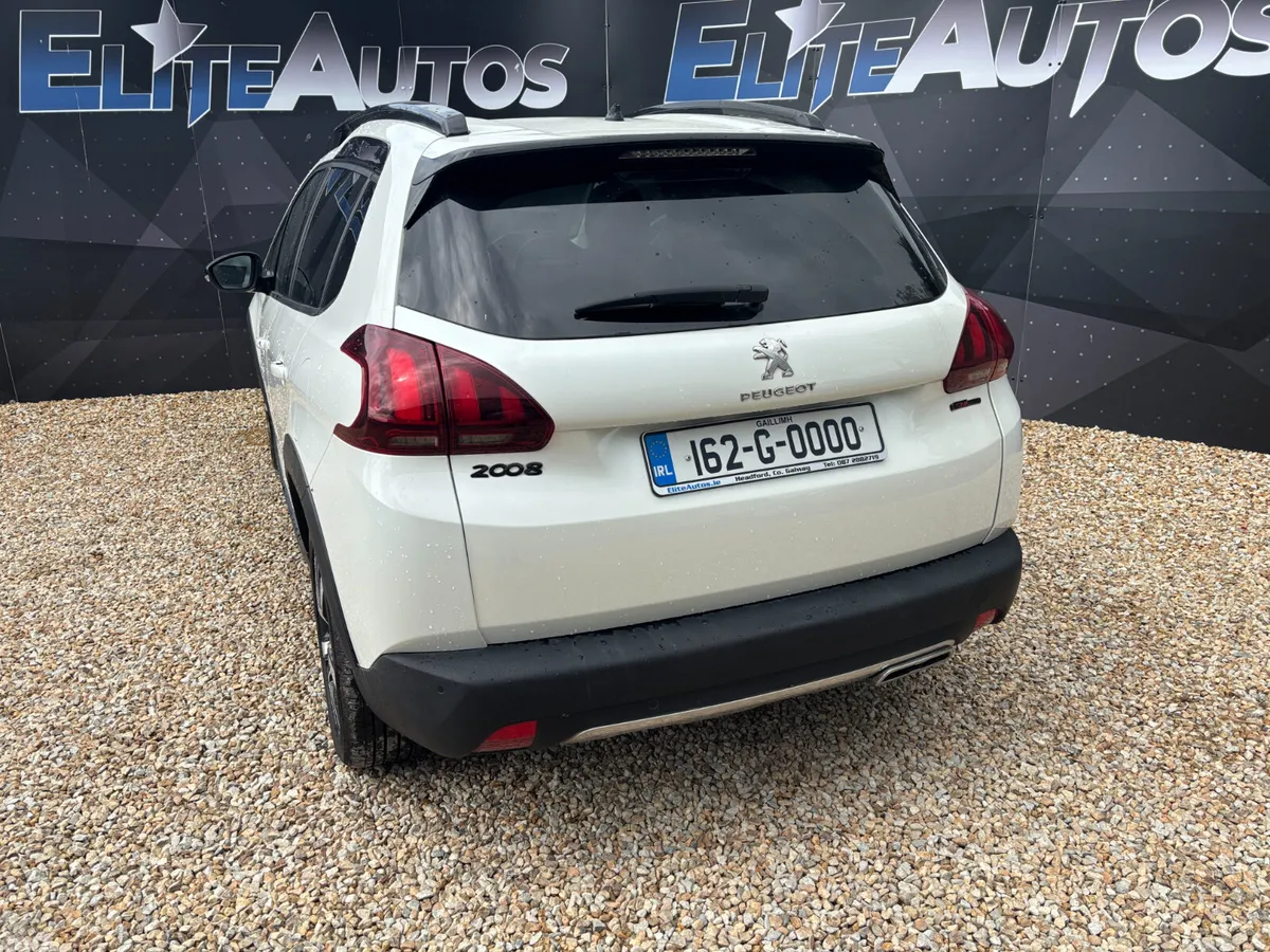 Peugeot 2008 Hatchback, Petrol, 2016, White