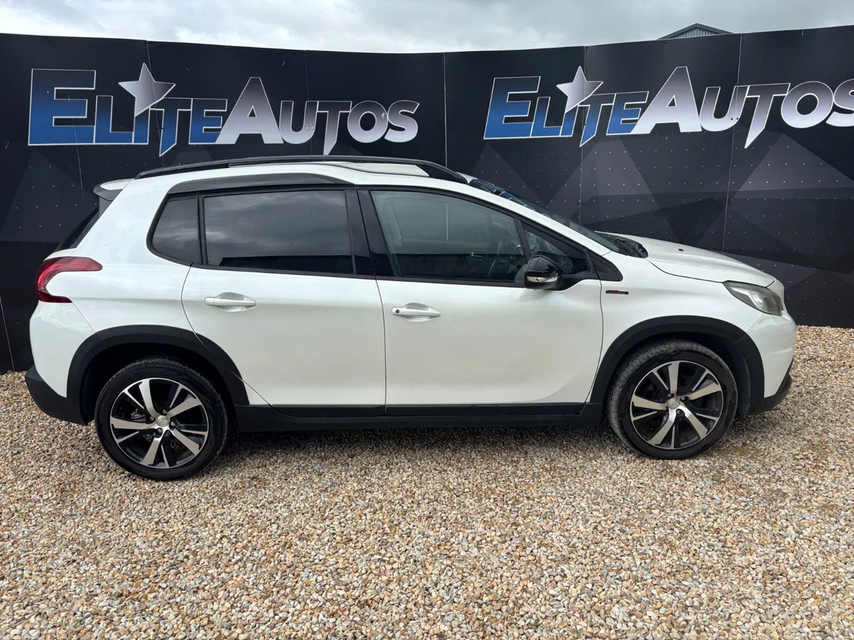 Peugeot 2008 Hatchback, Petrol, 2016, White