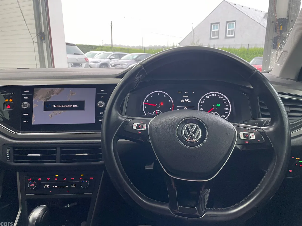 Volkswagen Polo Hatchback, Petrol, 2020, White