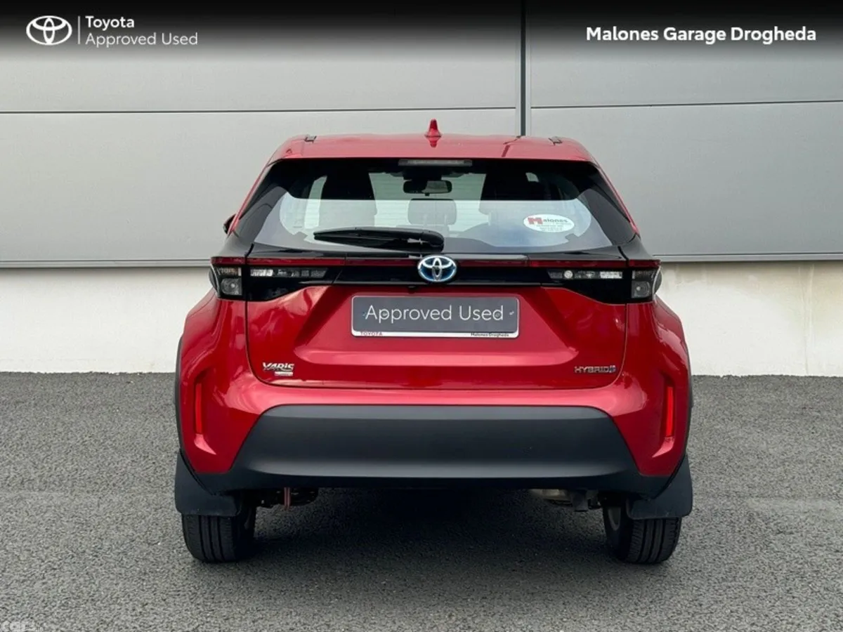 Toyota Yaris Cross Hatchback, Petrol Hybrid, 2024, Red