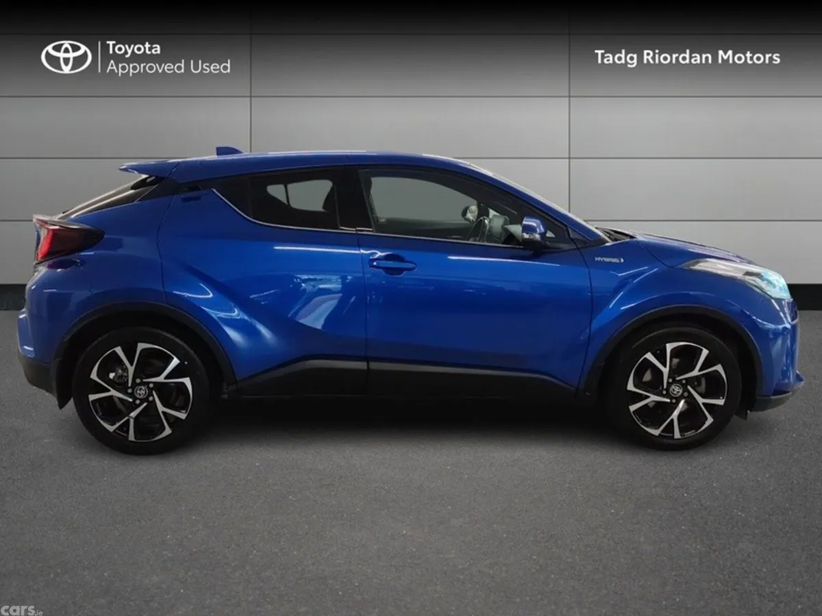 Toyota C-HR SUV, Petrol Hybrid, 2020, Blue