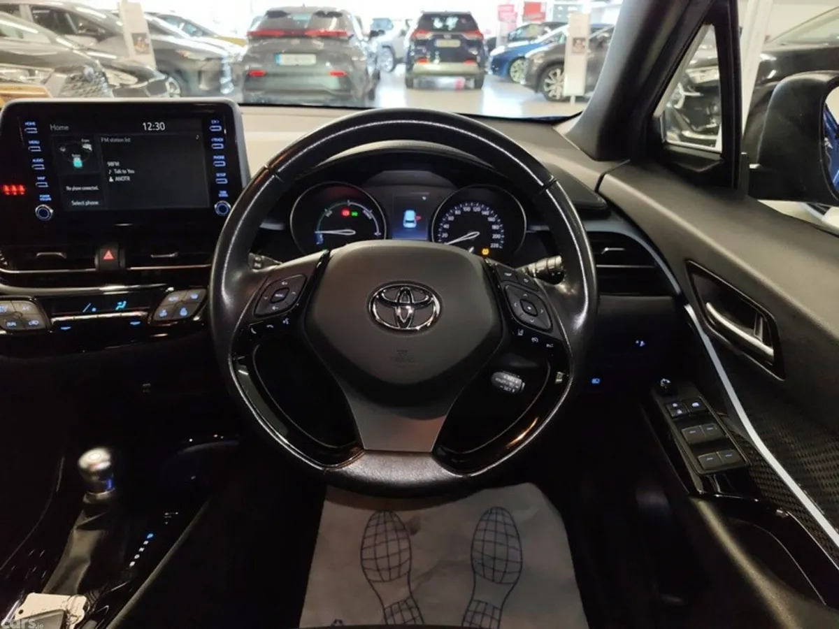 Toyota C-HR SUV, Petrol Hybrid, 2020, Blue