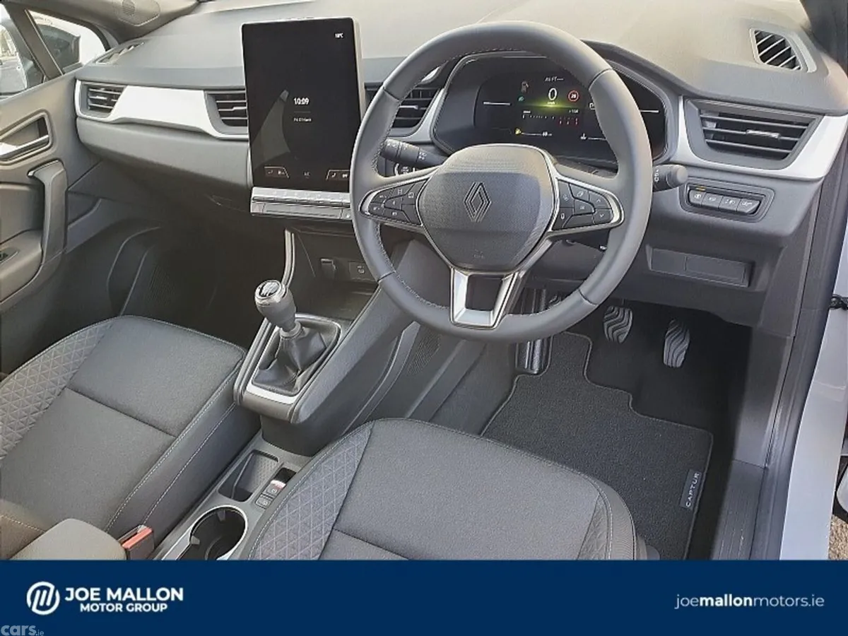 Renault Captur Hatchback, Petrol, 2026, Grey
