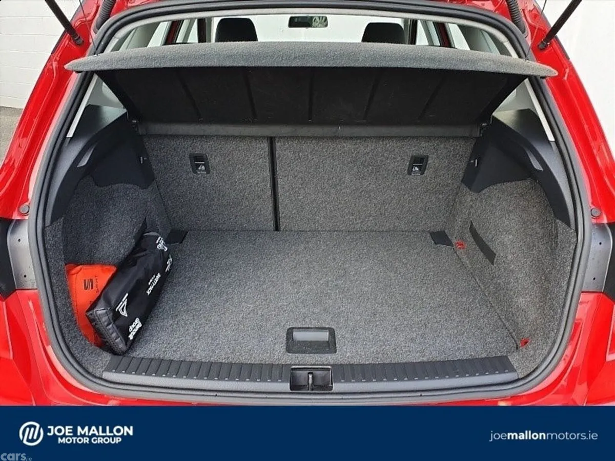 SEAT Arona SUV, Petrol, 2020, Red