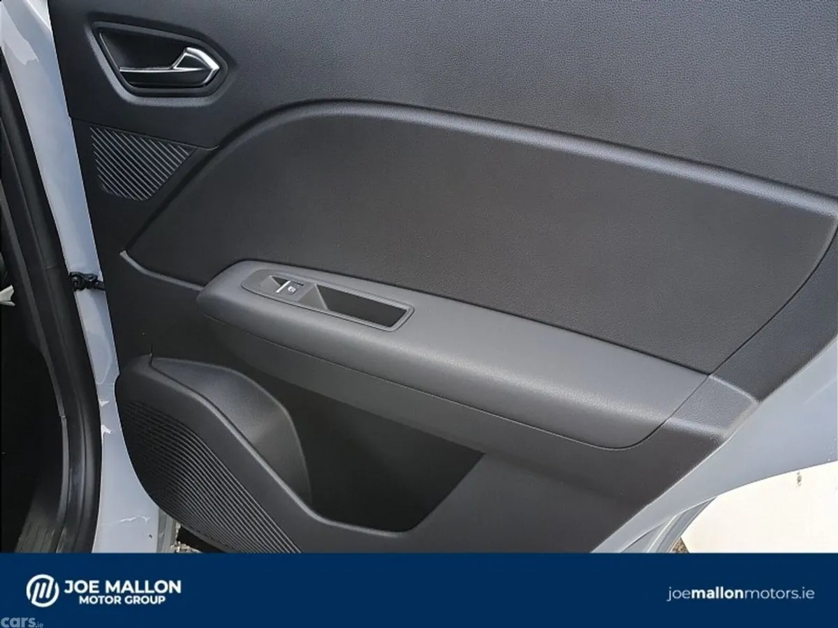 Renault Captur Hatchback, Petrol, 2026, Grey