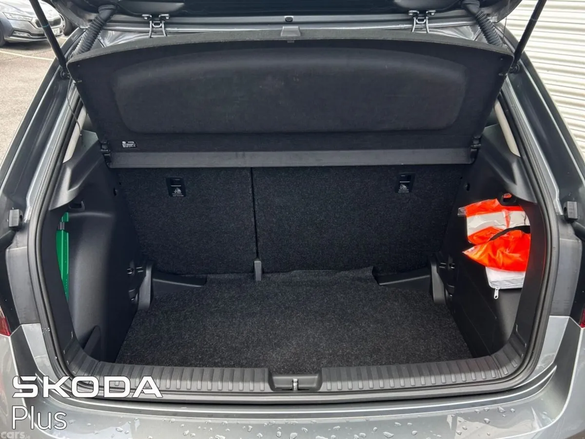 Skoda Fabia Hatchback, Petrol, 2023, Grey