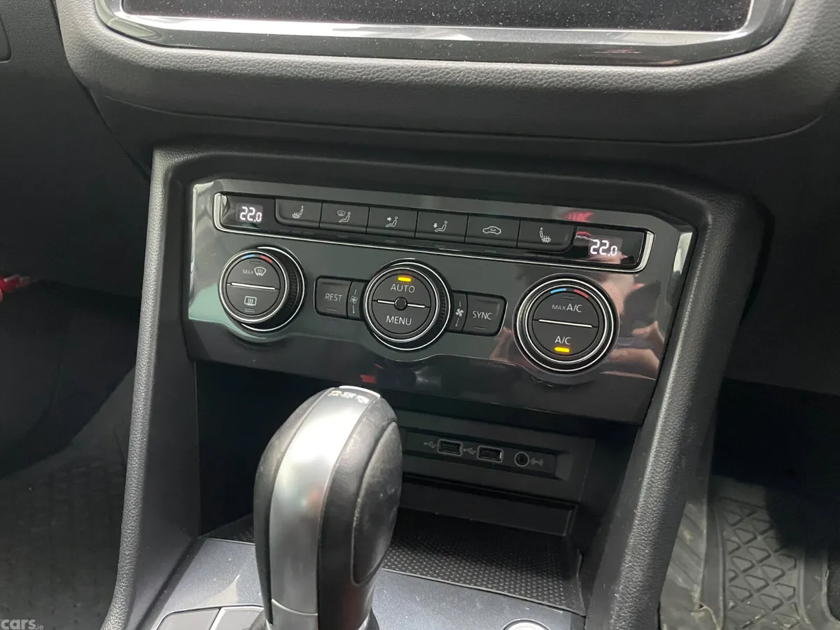 Volkswagen Tiguan Estate, Diesel, 2019, Silver