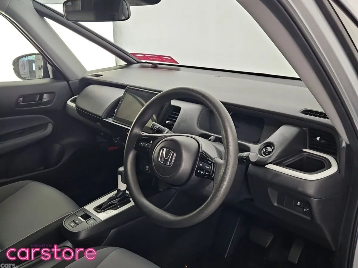 Honda Fit Hatchback, Petrol Hybrid, 2023, Silver