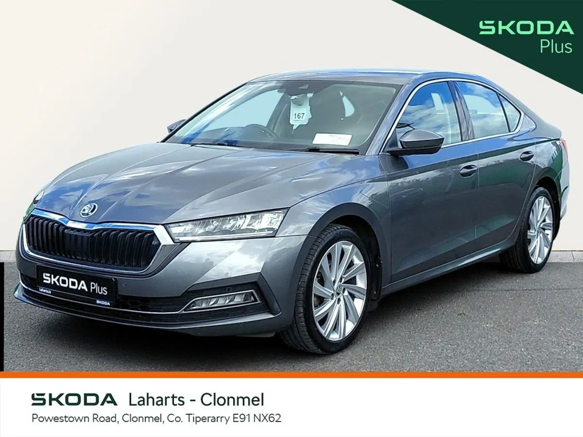 Skoda Octavia Saloon, Petrol, 2023, Grey