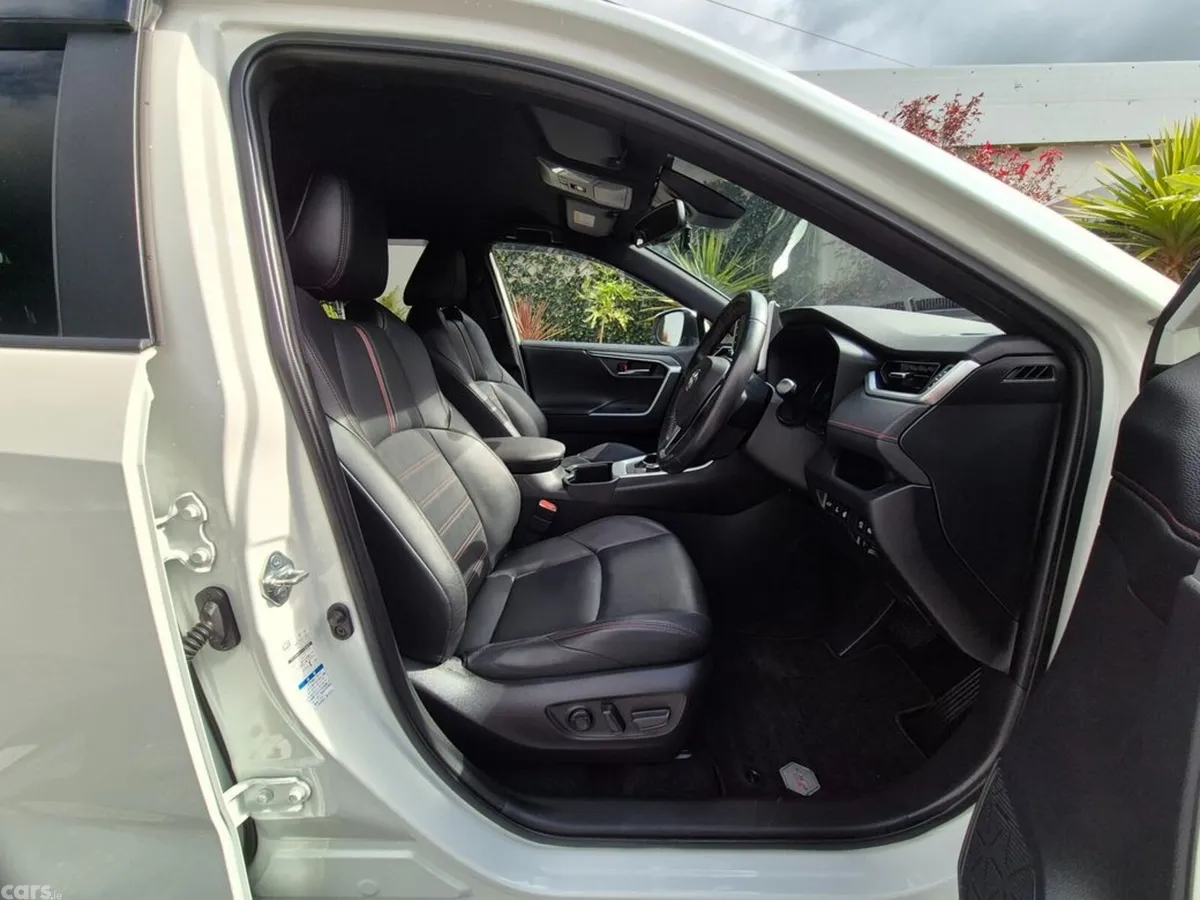 Toyota RAV4 SUV, Petrol Plug-in Hybrid, 2022, White