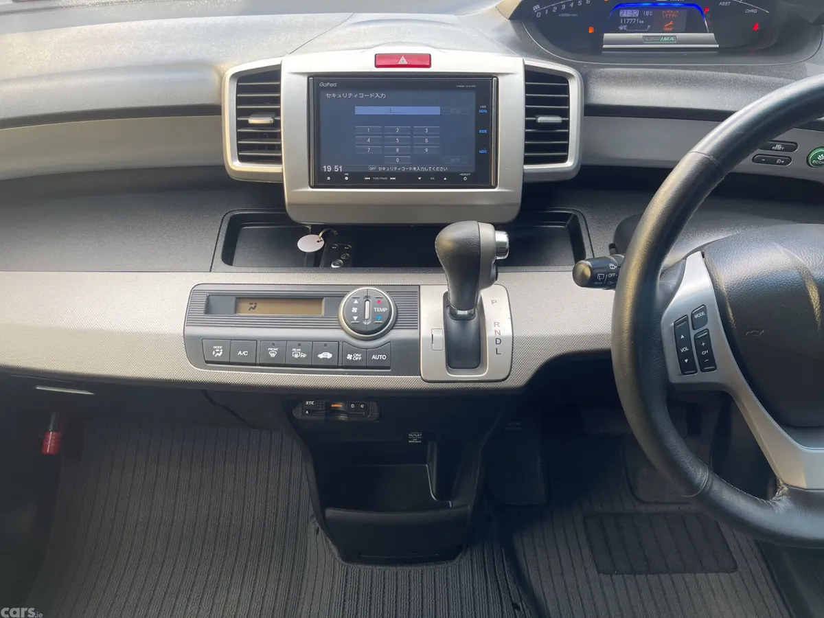Honda Freed MPV, Petrol Hybrid, 2014, Black