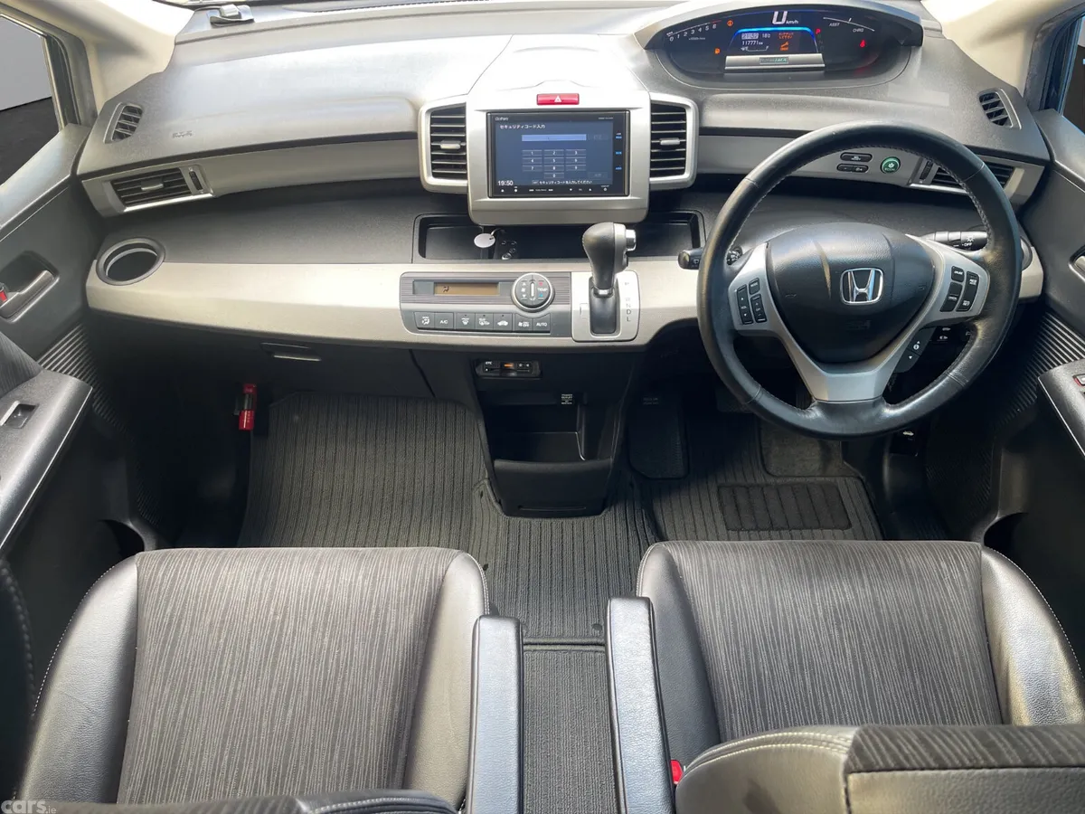 Honda Freed MPV, Petrol Hybrid, 2014, Black