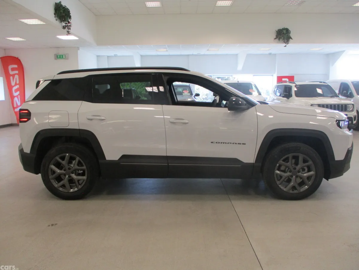 Jeep Compass SUV, Petrol, 2026, White