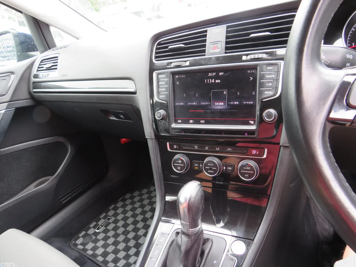Volkswagen Golf Hatchback, Petrol, 2015, Blue