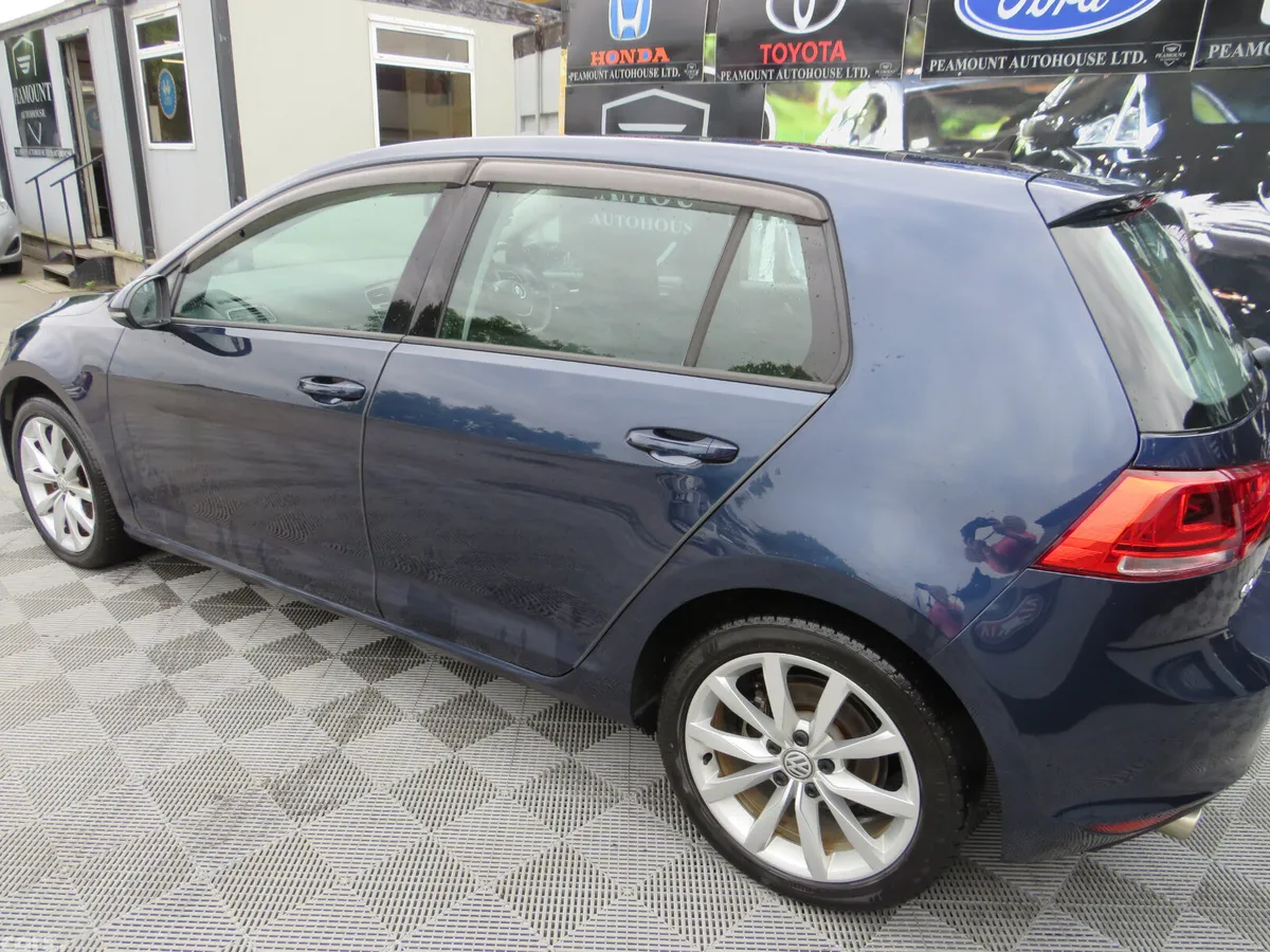 Volkswagen Golf Hatchback, Petrol, 2015, Blue